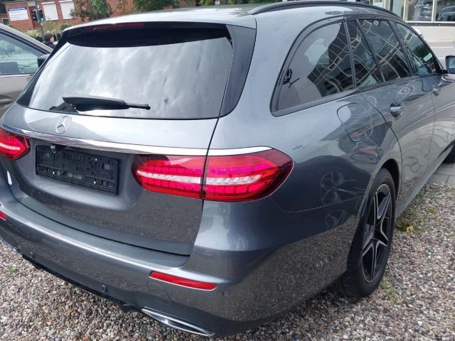 Mercedes-Benz E 300 d T 4Matic 9G-Tronic «AMG Line», foto 3