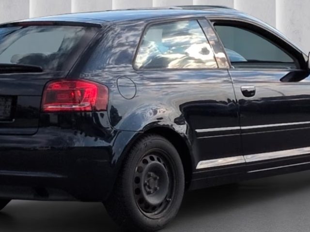     Audi A3 8P Attraction 2.0 TDI, foto 3