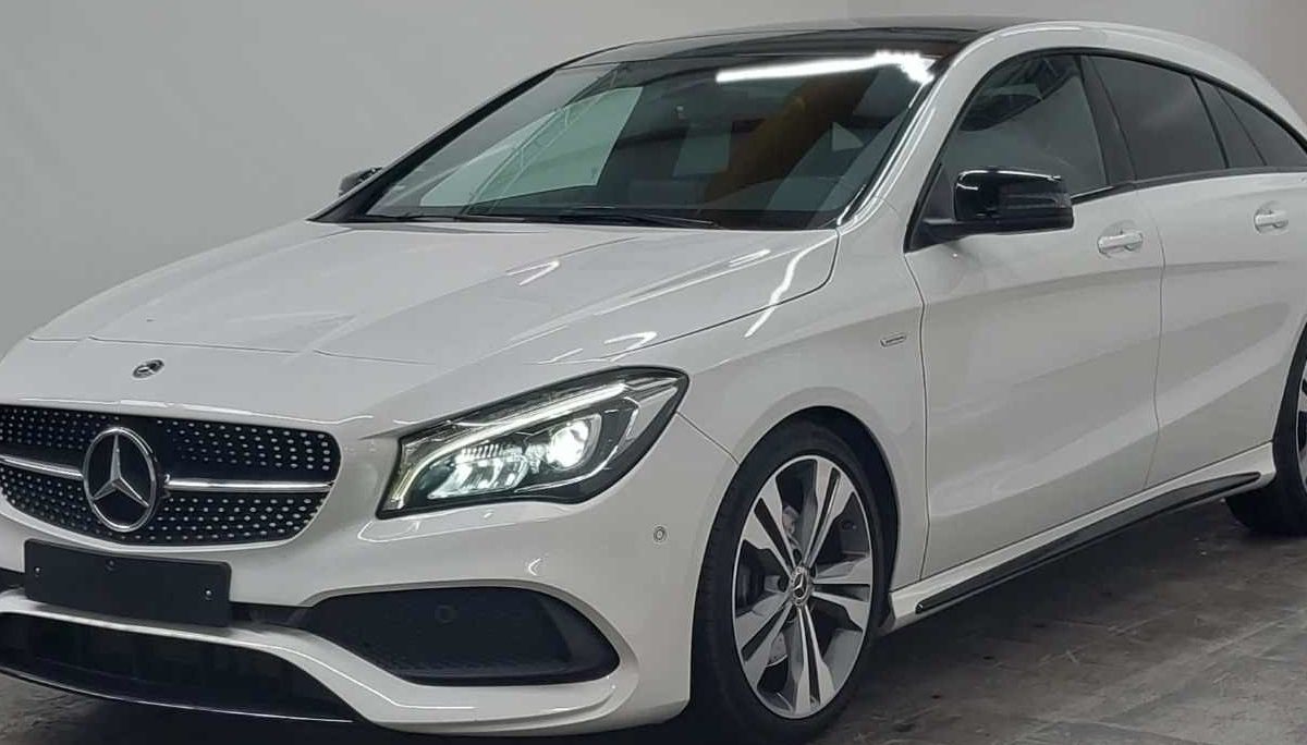 Mercedes-Benz CLA 220 4MATIC 7G-DCT Shooting Brake «AMG Line»