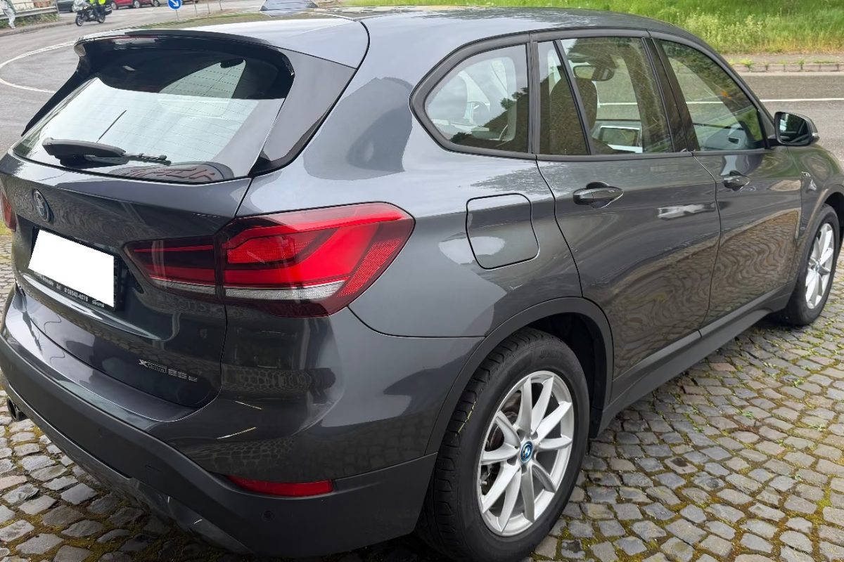   BMW X1 xDrive25e Advantage