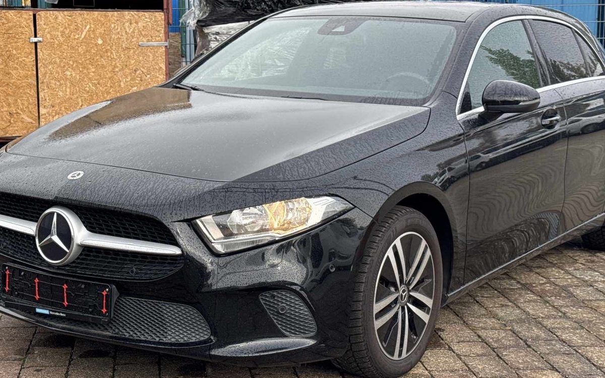 Mercedes-Benz A 180 «Progressive»