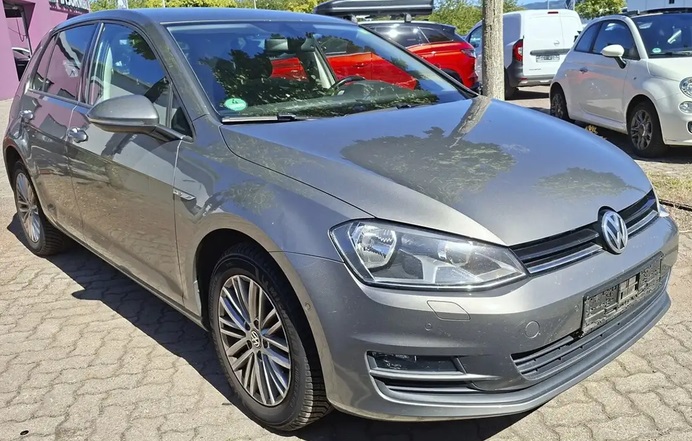 Volkswagen Golf VII 1.2 TSI Cup