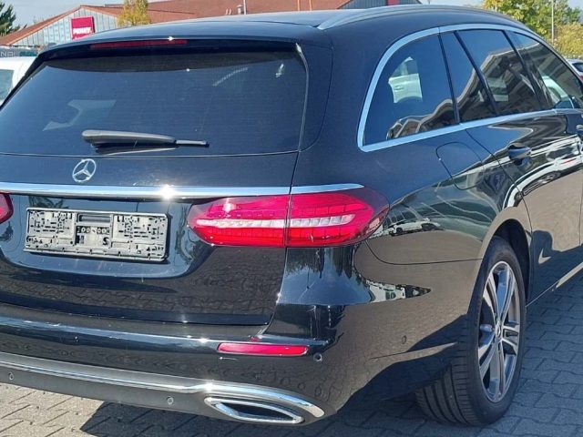 Mercedes-Benz E 220 d T 4Matic 9G-TRONIC «Avantgarde», foto 2