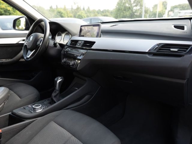 BMW X1 xDrive25e Advantage, foto 3