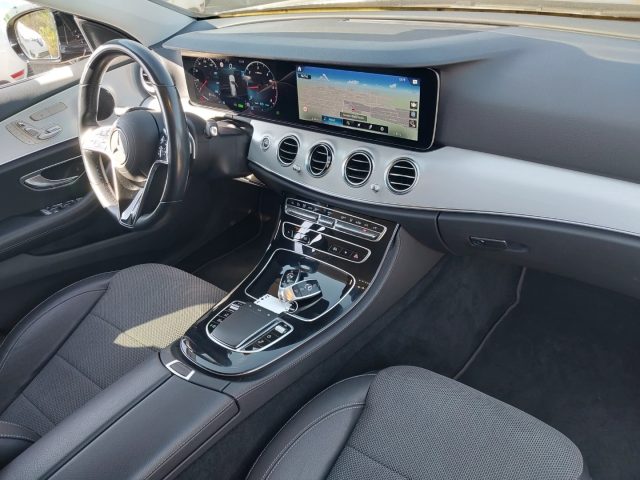 Mercedes-Benz E 220 d T 4Matic 9G-TRONIC «Avantgarde», foto 3