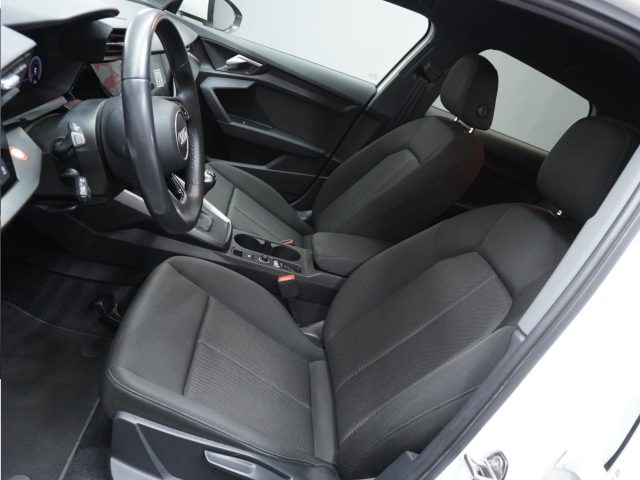 Audi A3 Sportback 35 TFSI S line, foto 3