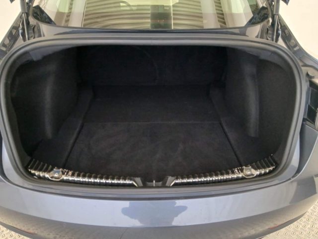 Tesla Model 3 Long Range Dual 4WD, foto 4