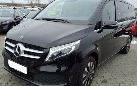 Mercedes-Benz v 220  '2021