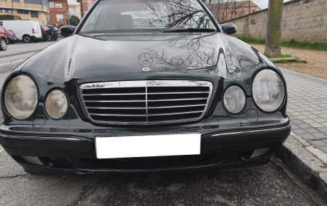 Mercedes-Benz Clase E  '2001