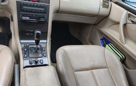 Mercedes-Benz Clase E  '2001