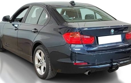 BMW 320i, foto 2