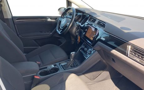 VW Touran 1,6 TDI DSG «Sound», foto 3