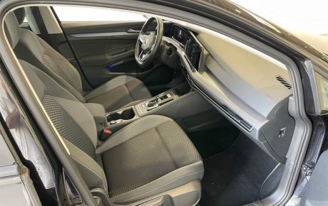 VW Golf Life 2.0 TDI SCR DSG ACTIVE, foto 2