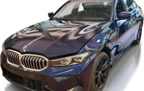 BMW 3 Series  '2023