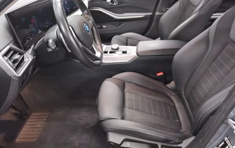 BMW 330 e Touring, foto 4