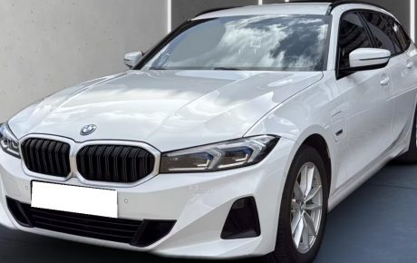 BMW 3 Series  '2022