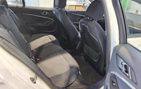 BMW 1 Series 2022, foto 4