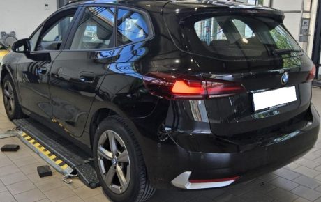 BMW 218i Active Tourer Steptronic, foto 2